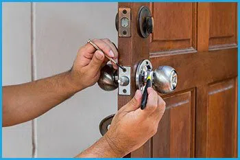 Lock Locksmith Services Derby, CT 203-278-5064 - 9-locks-change